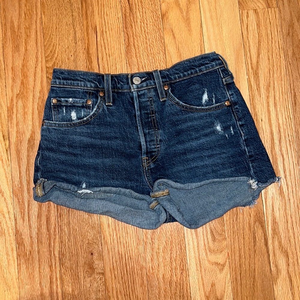 Levi’s dark wash 501 jean shorts